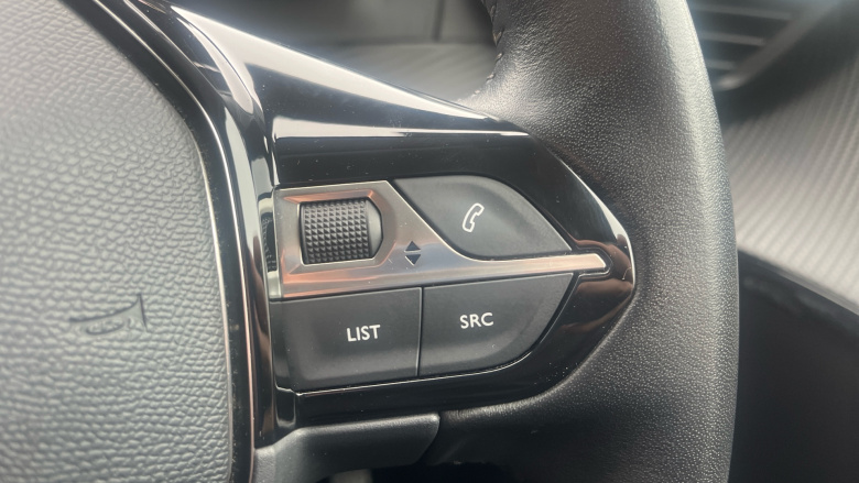 Peugeot 208 1.2 PureTech 100 Allure 5dr Petrol Hatchback